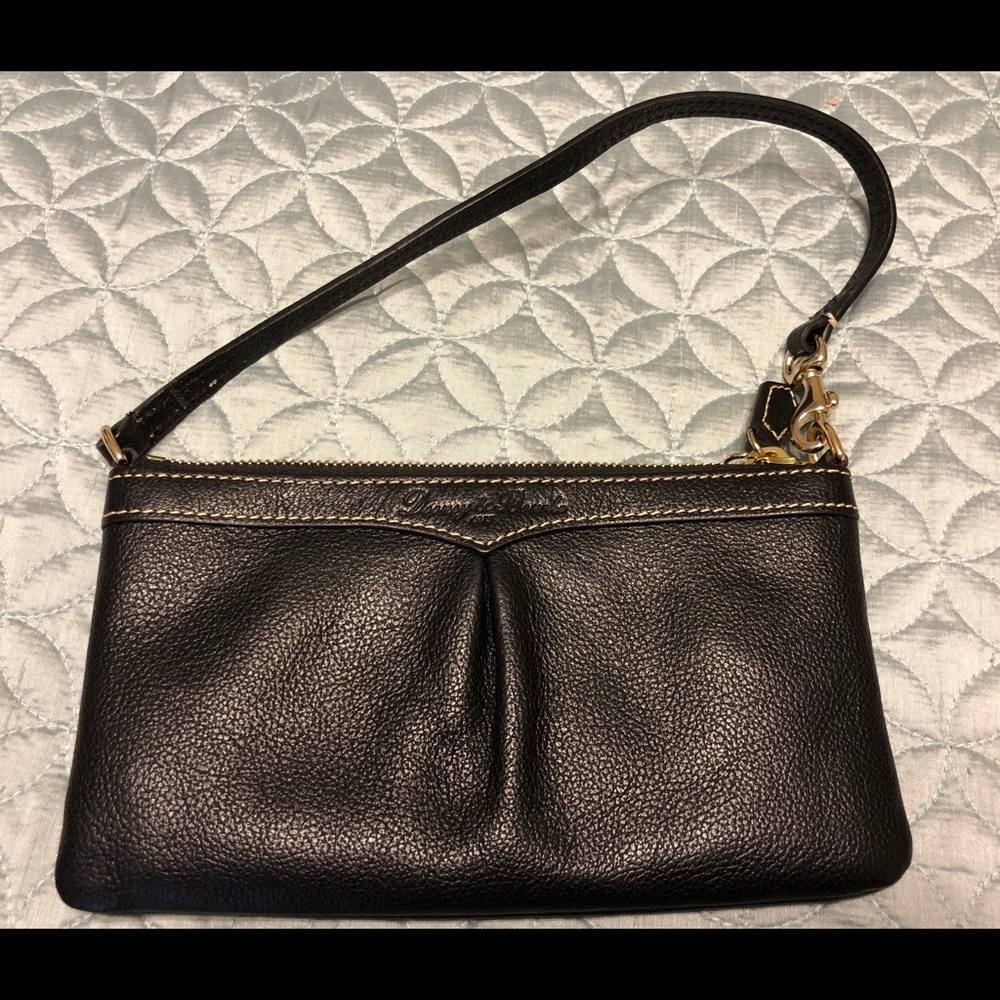 Dooney & Bourke Black Wristlet - New